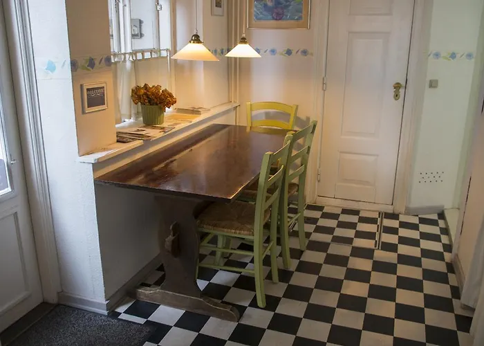 Hasse Christensen Bed & Breakfast